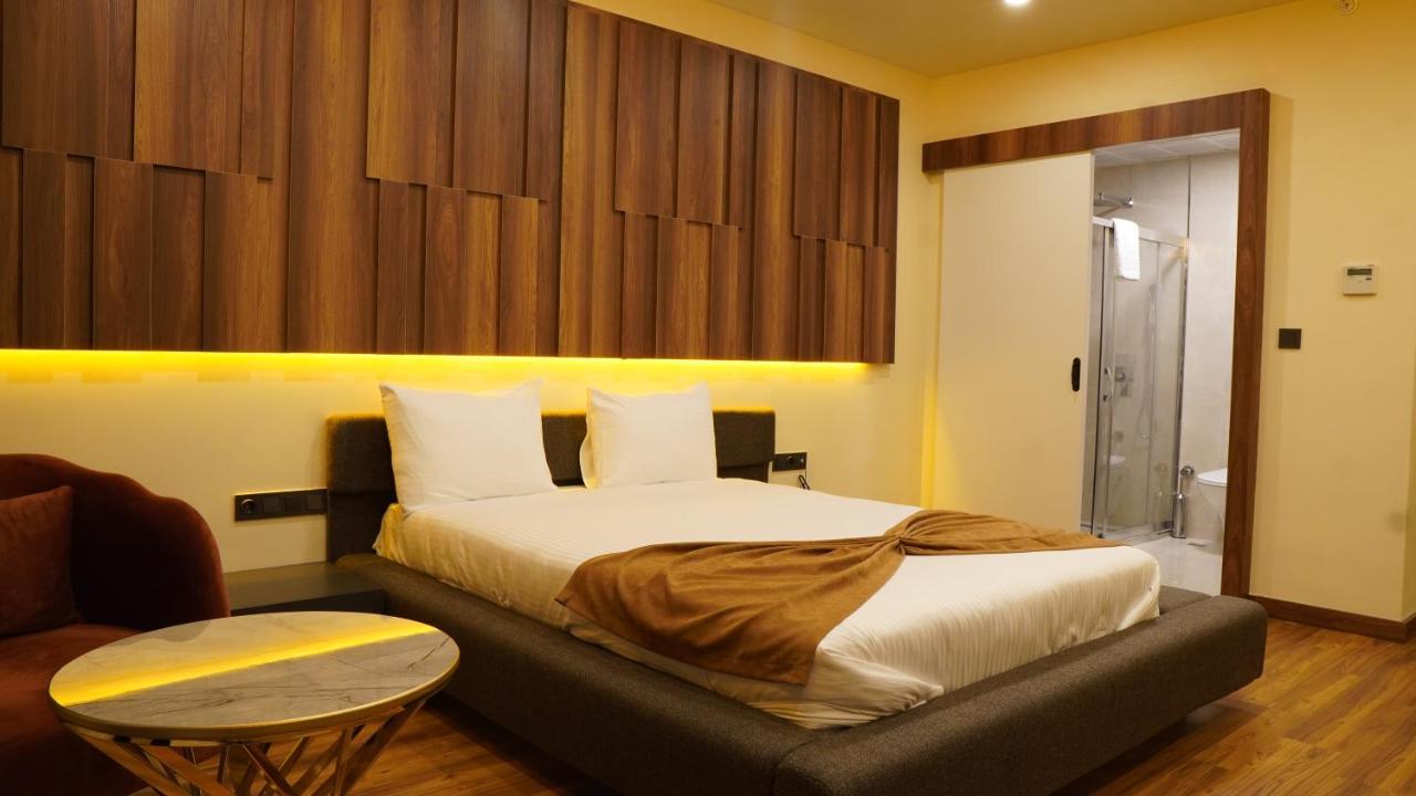 Amber Palace Hotel Istanbul Bagian luar foto