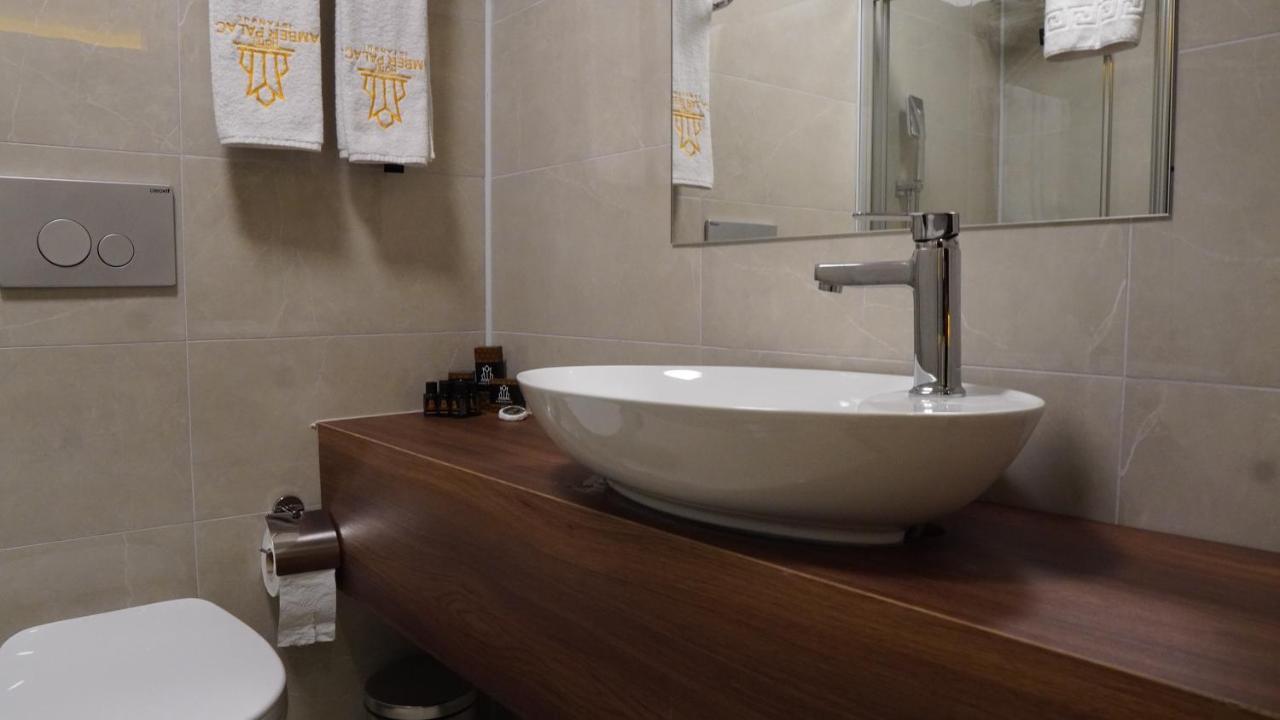 Amber Palace Hotel Istanbul Bagian luar foto
